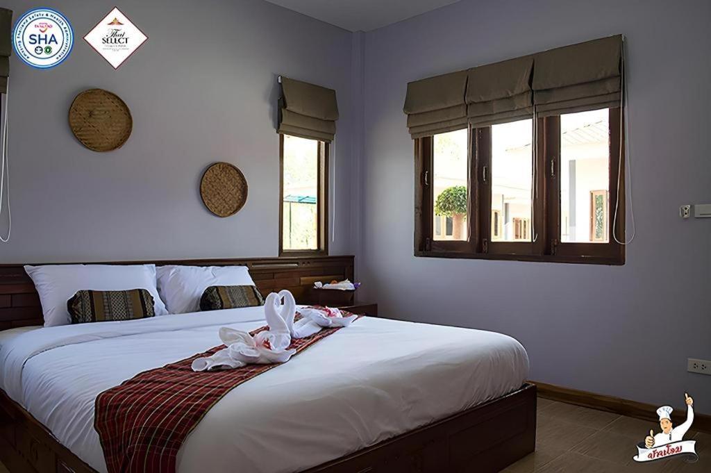 Baan Home Resort Kalasin Esterno foto