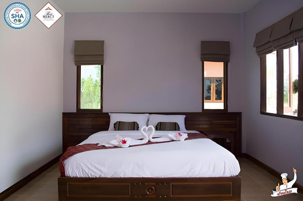 Baan Home Resort Kalasin Esterno foto